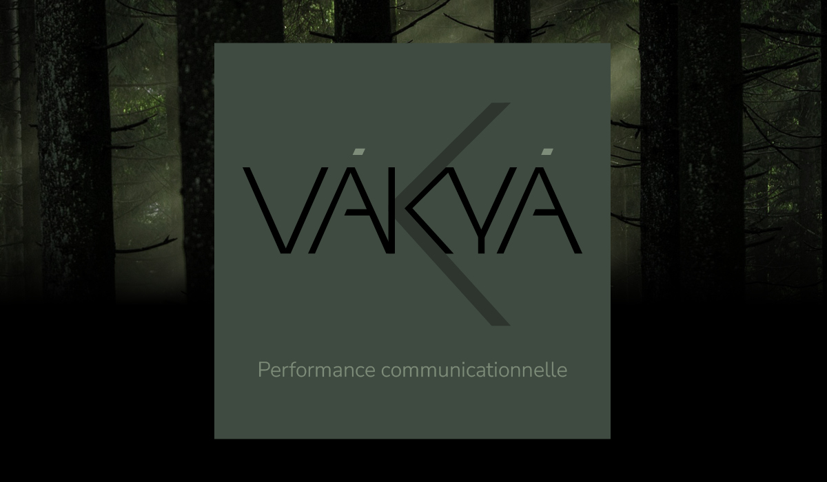 Logo VĀKYĀ sur fond de forêt
