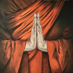 Peinture contemporaine représentant des mains jointes devant un drapé orange